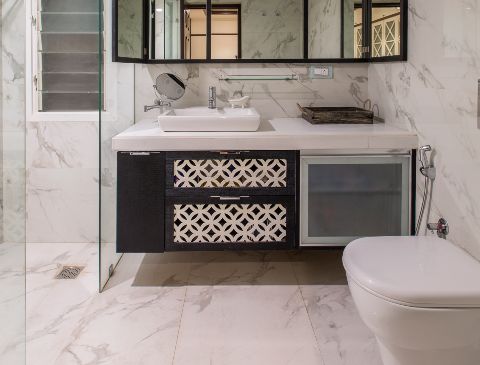 Flooring materials for bathroom interior design