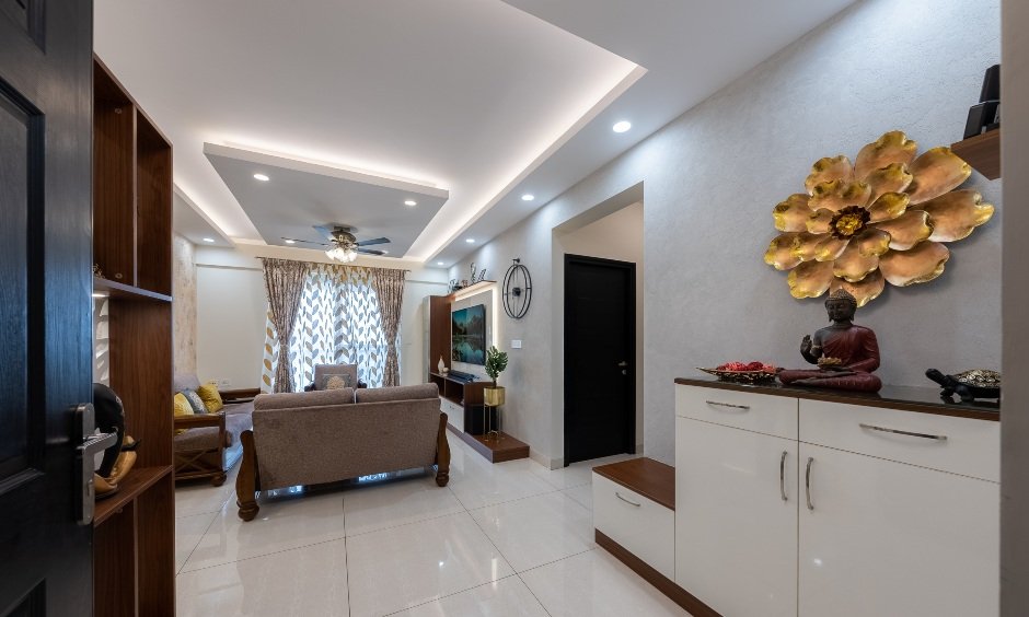 Foyer with a side white cabinet in whitefied, Bengaluru