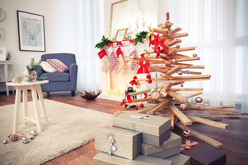 DIY christmas tree made of scrap wood to make a statement
