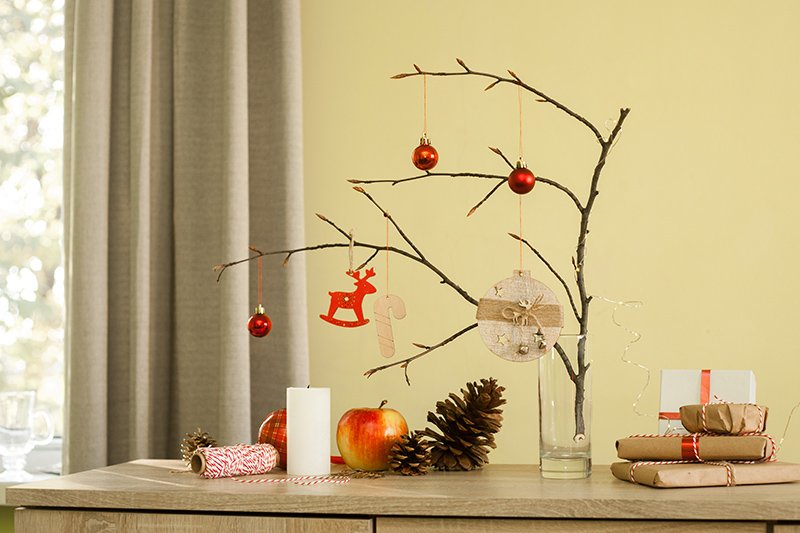 DIY christmas decoration for small living space for an elegant look
